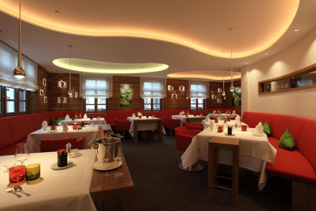 Hotel-Restaurant Adler Lahr  Eksteriør billede