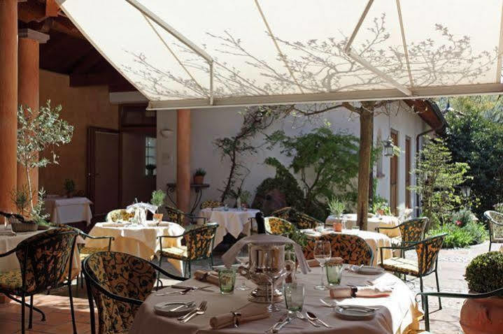 Hotel-Restaurant Adler Lahr  Eksteriør billede